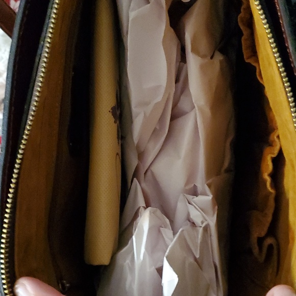 Patricia Nash Alessano Kent Countryside - Picture 9 of 12